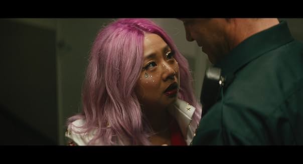 映画『エブリシング・エブリウェア・オール・アット・ワンス』のポスター1