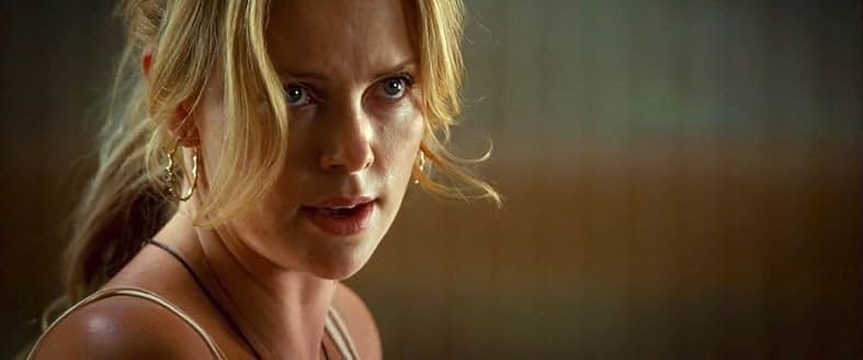 メアリー・エンブリー（シャーリーズ・セロン）