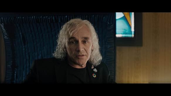 オアシスの創設者ハリデー。優しげだがどこか寂しげな表情